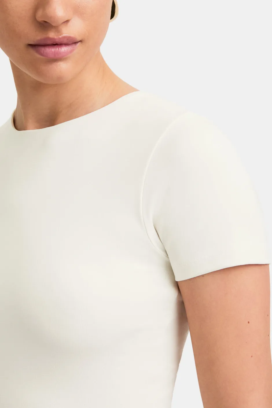 TALA Tops|The Bridal Edit*365 Crew Neck Short Sleeve T-Shirt -