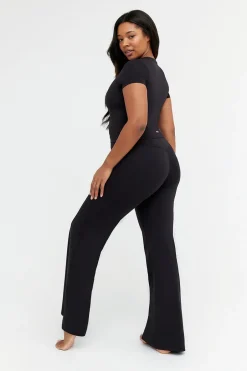 TALA Coffee Dates|Yoga / Pilates*DayFlex Built-In Support Essential T-Shirt - Shadow