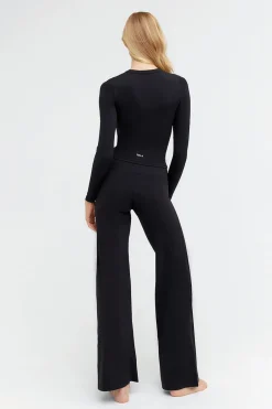 TALA Coffee Dates|Yoga / Pilates*DayFlex Built-In Support Essential Long Sleeve Top - Shadow