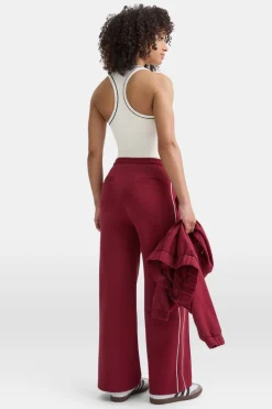 TALA Coffee Dates|Tennis / Padel*DayFlex Built-In Support V Neck Racer Vest -