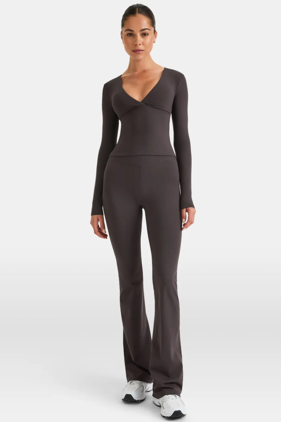TALA Coffee Dates|Yoga / Pilates*DayFlex Built-In Support V Neck Long Sleeve Top - Cool Espresso