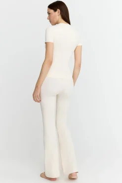 TALA Coffee Dates|Tops / Vests*DayFlex Essential Full Length T-Shirt - Buttermilk
