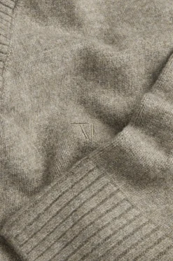 TALA Knitwear*V Neck Jumper -